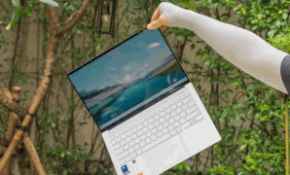 Laptop dùng chip Intel đầu tiên đạt chuẩn Copilot+PC